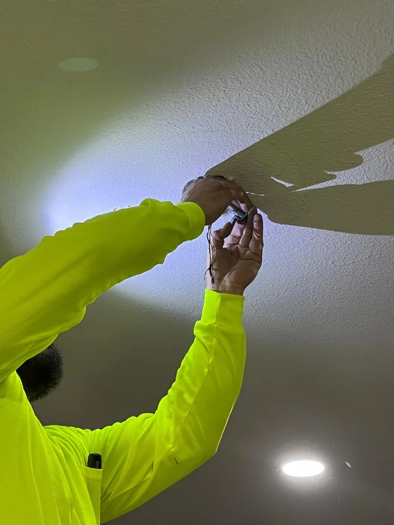 How to replace a ceiling light with a fan